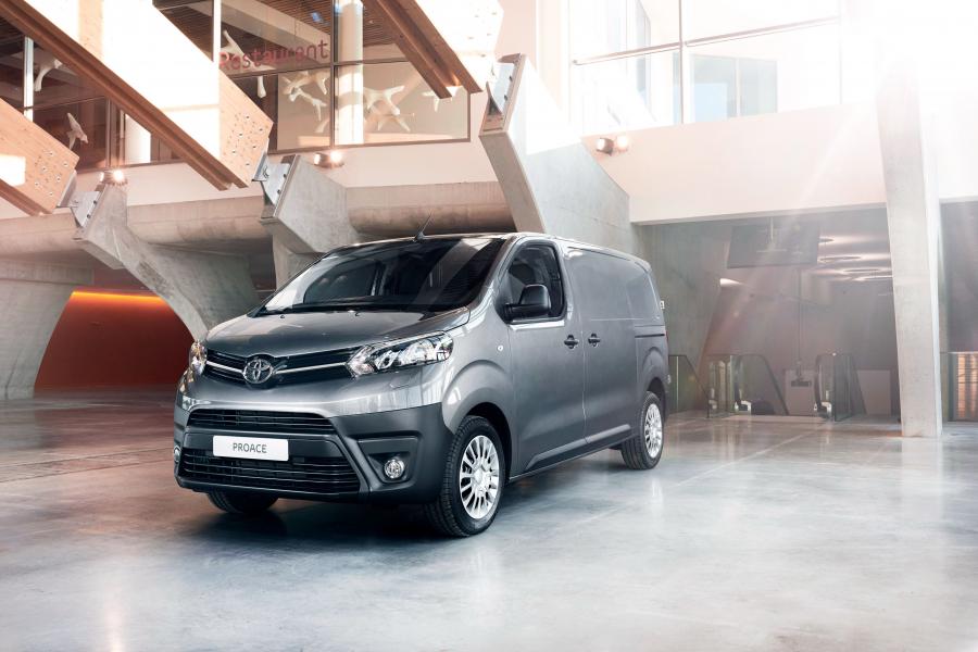  Toyota ProAce Van 2016 года  (фото 29 из 44)